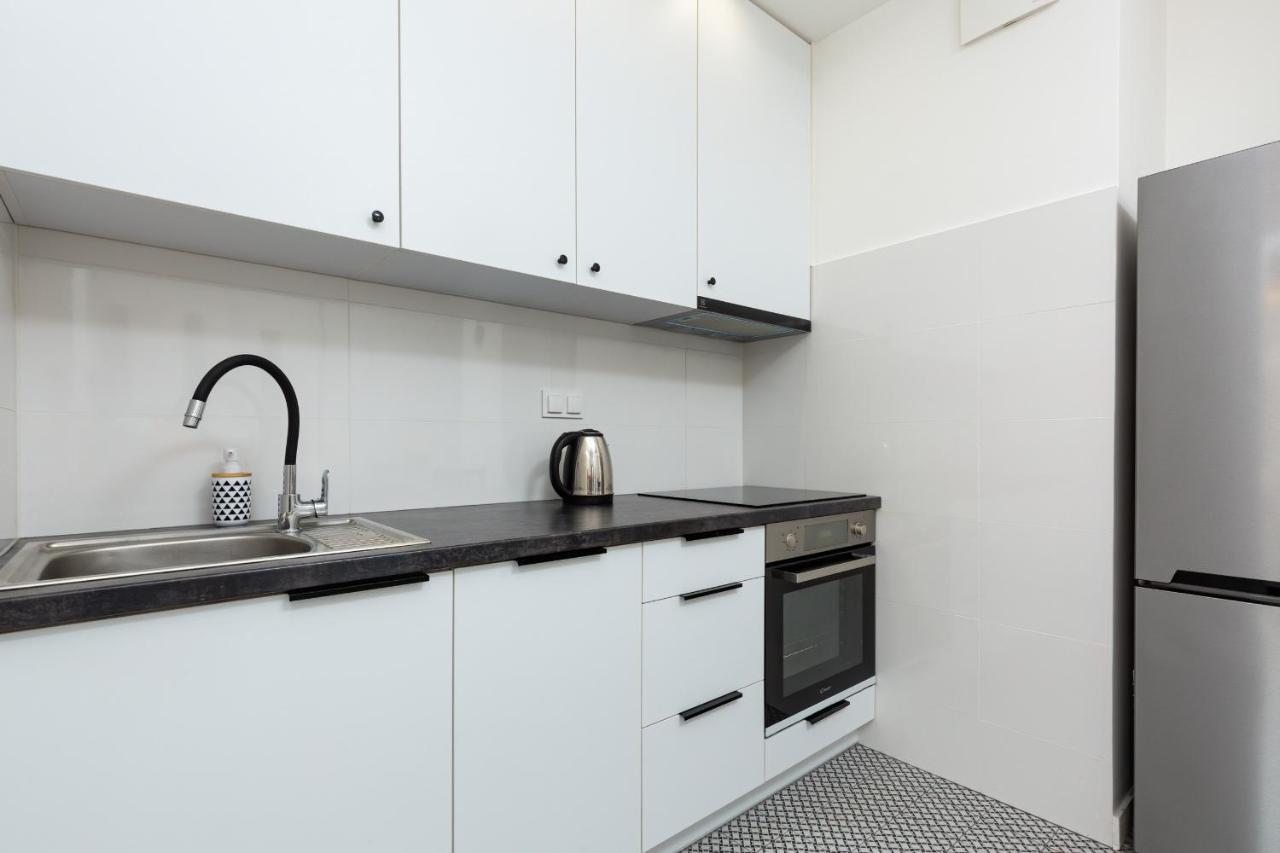 Metro Bielany Apartments By Noclegi Renters Varsovia Exterior foto
