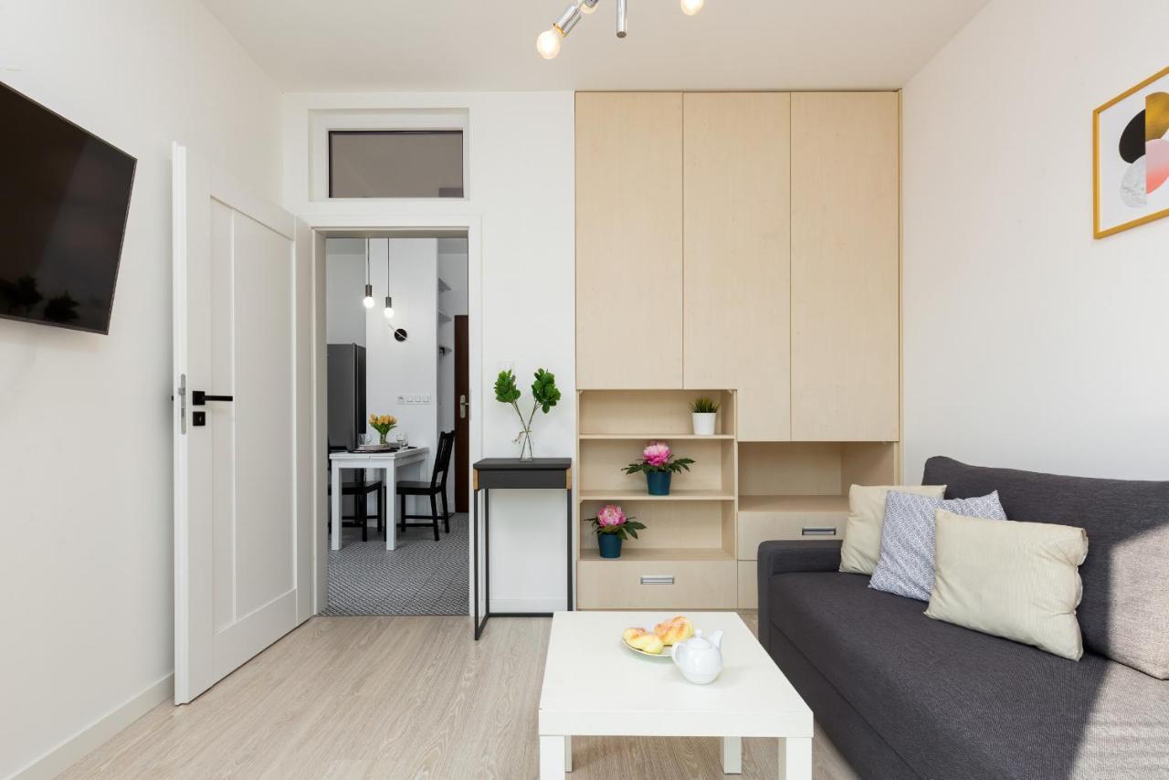 Metro Bielany Apartments By Noclegi Renters Varsovia Exterior foto