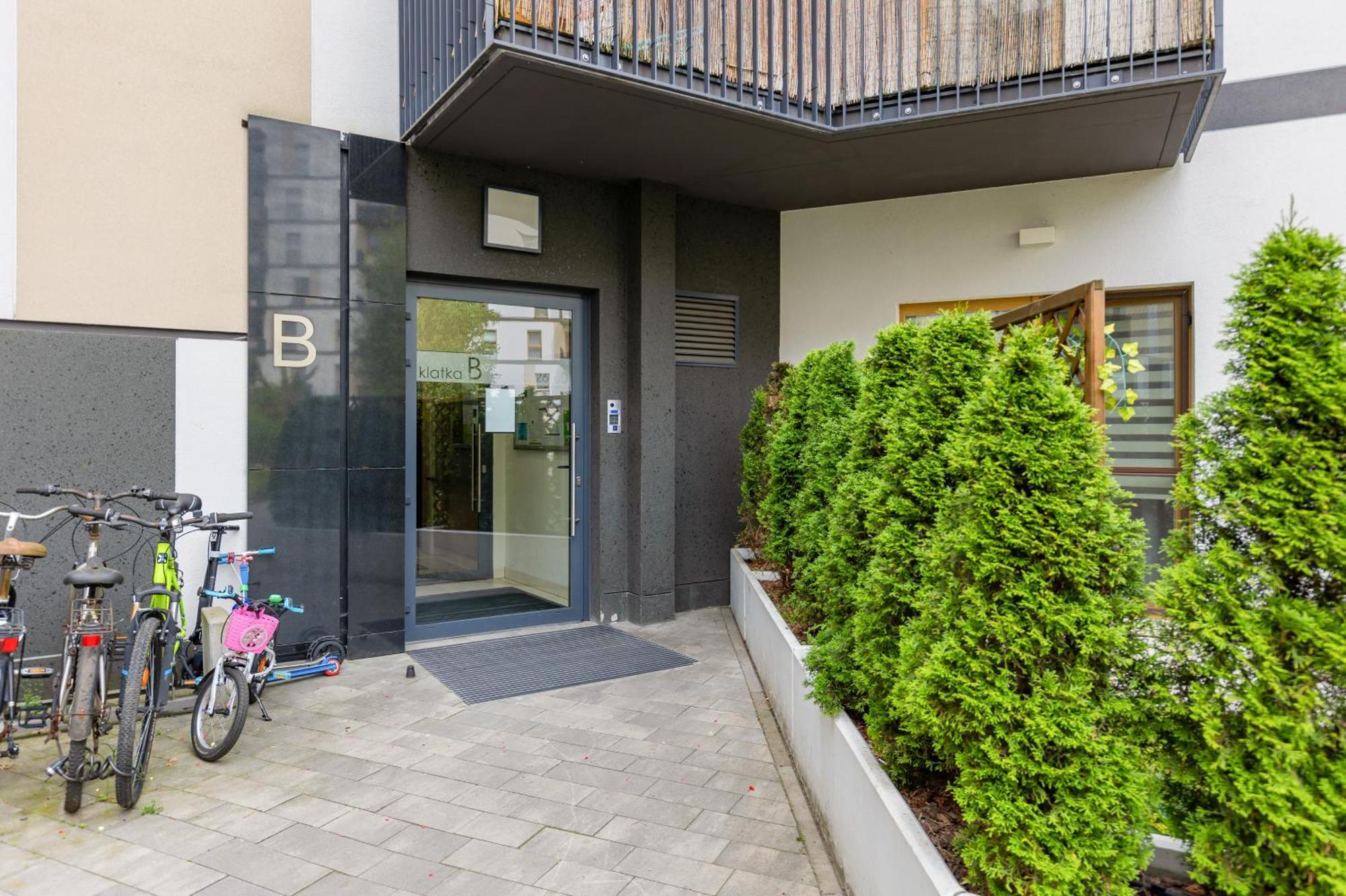Metro Bielany Apartments By Noclegi Renters Varsovia Exterior foto