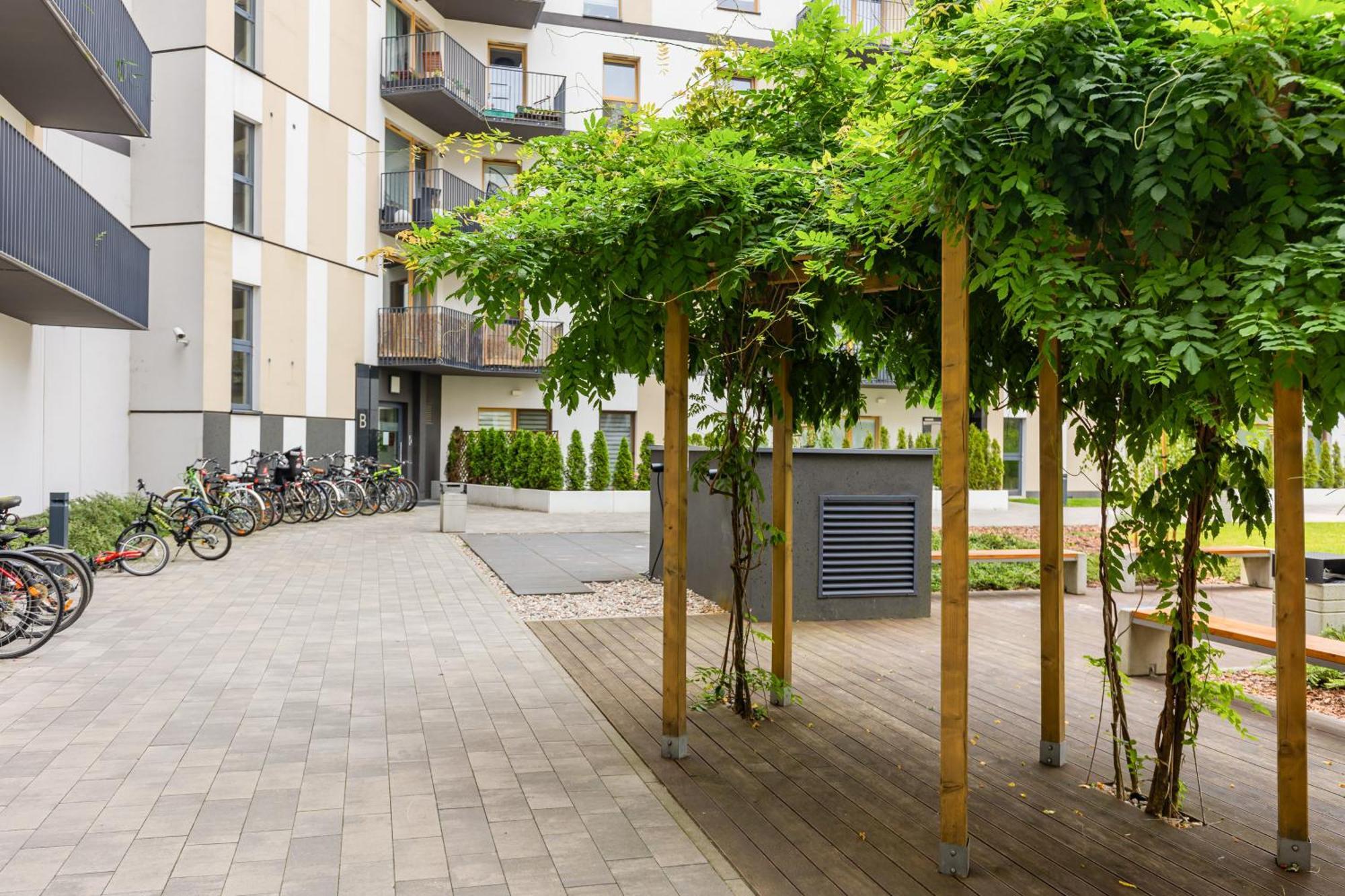 Metro Bielany Apartments By Noclegi Renters Varsovia Exterior foto
